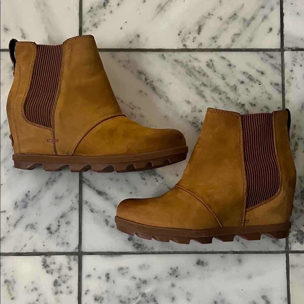 Sorel Brown Ankle Booties